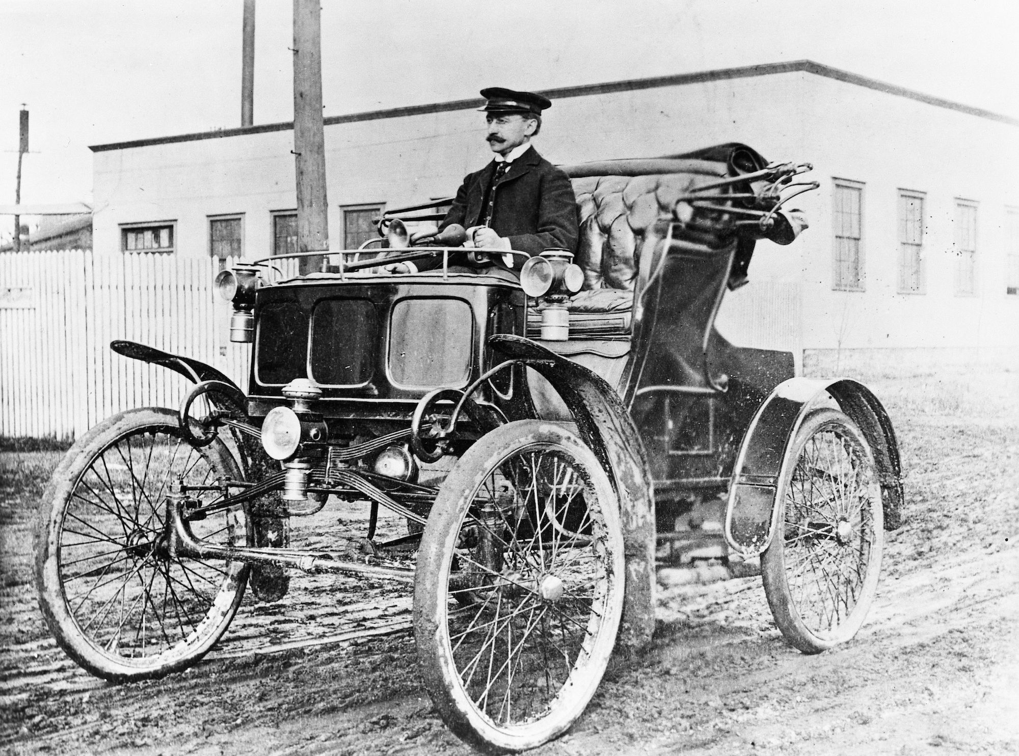 Ô tô ra đời năm nào? Lịch sử về chiếc ô tô đầu tiên
